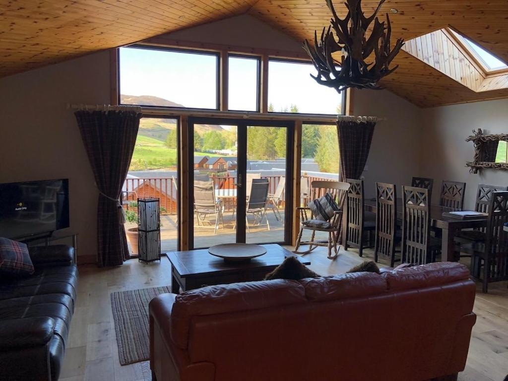 Lochside Lodge Glengoulandie Extérieur photo